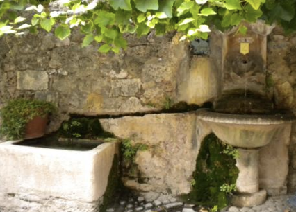 sept-fontaines-villecroze2